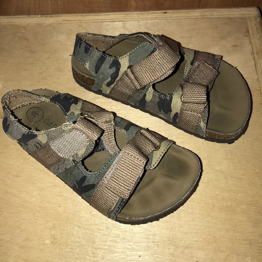 Boys sandals